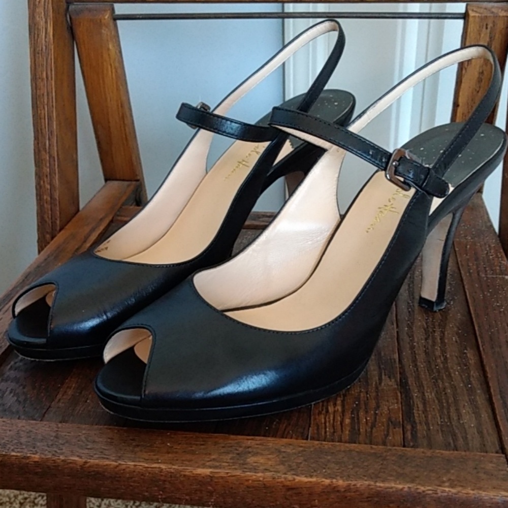 Women's Size 12 Cole Haan Black Leather Pumps